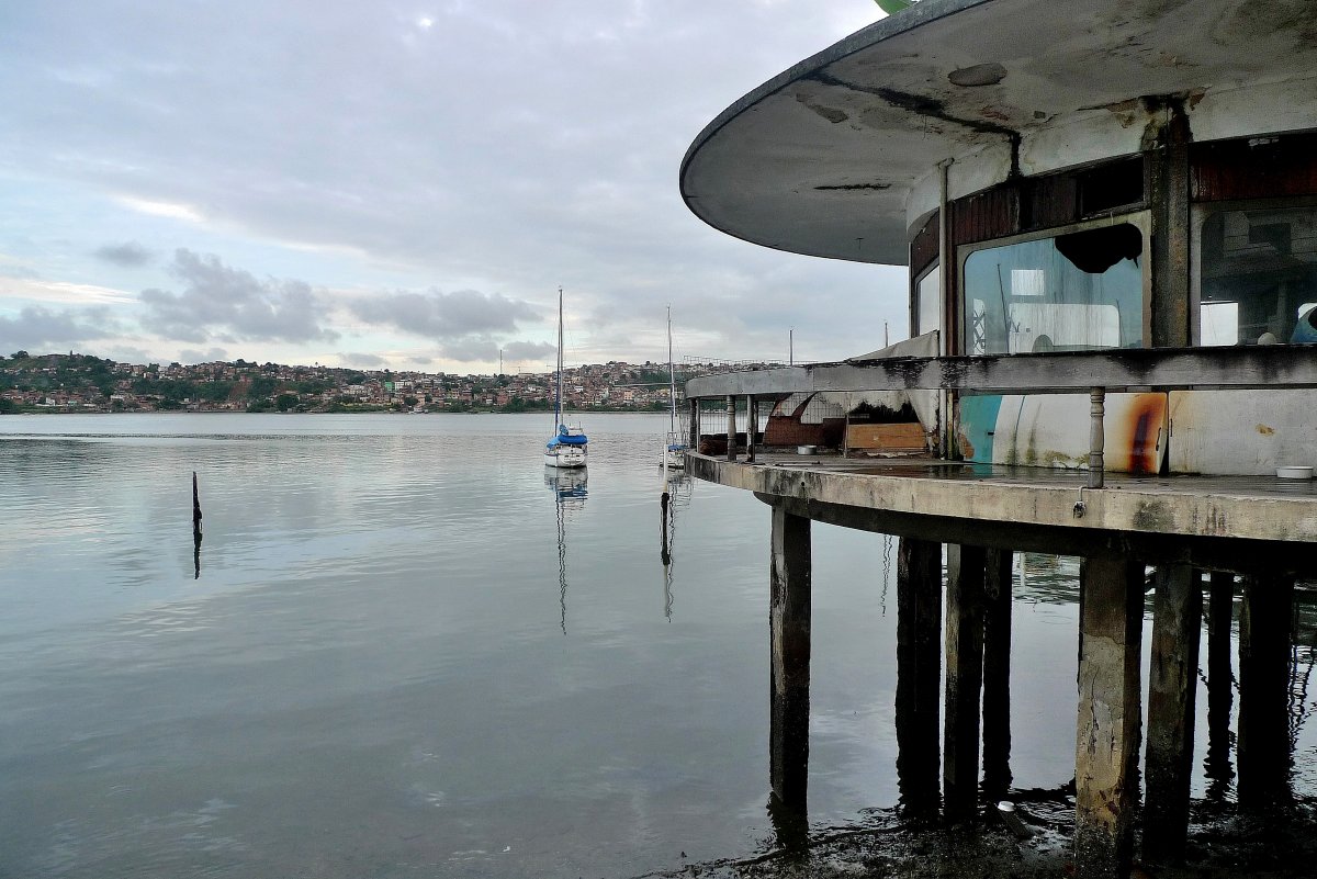 Pier Salvador - Hidroporto dos Tanheiros