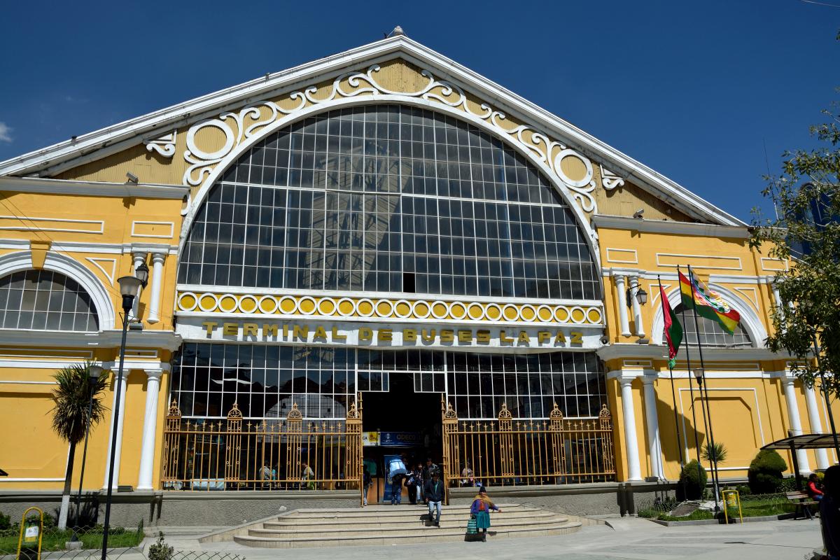 Das Busterminal in La Paz, gebaut von Eifel