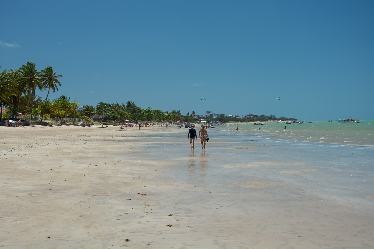 Am Strand ziwchen Intermares und Cabedleo