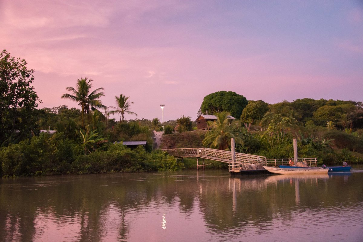Ayawande ein Dorf in der EU Segeln mit Yemanja