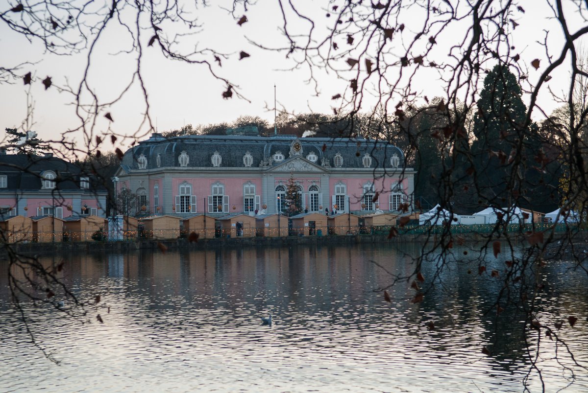 Schloss Benrath: Stimmungsvolle Weihnachtsmärkte