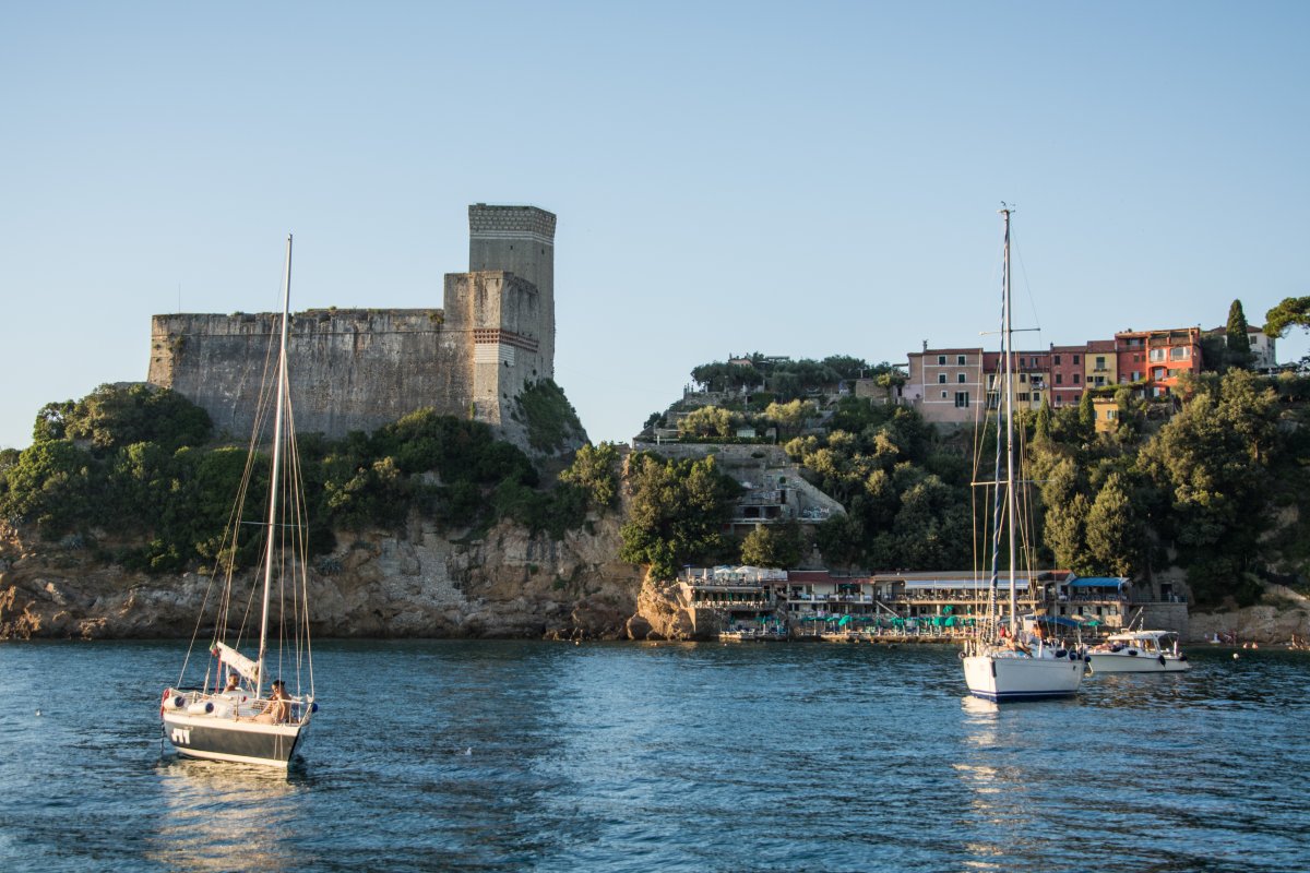 Ankerplatz in Lerici - www.sy-yemanja.de