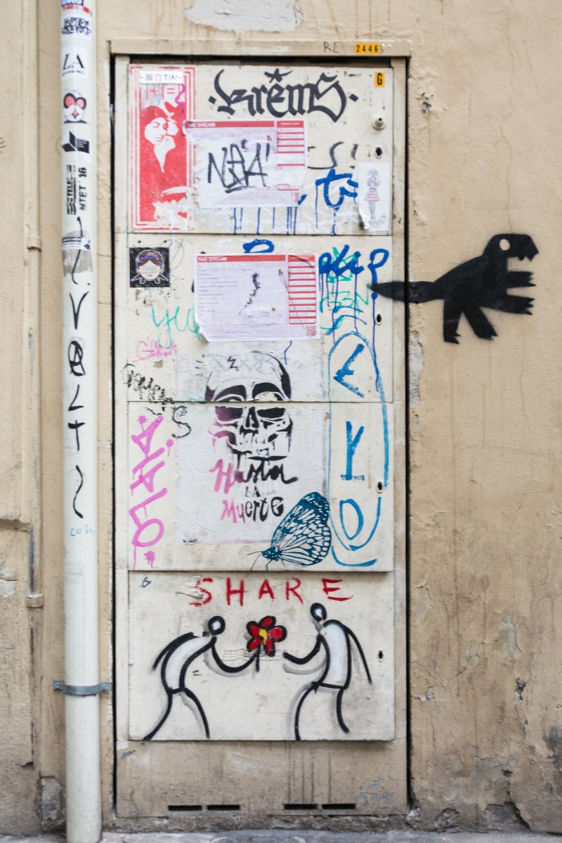 Typische Street Art Wand in Florenz