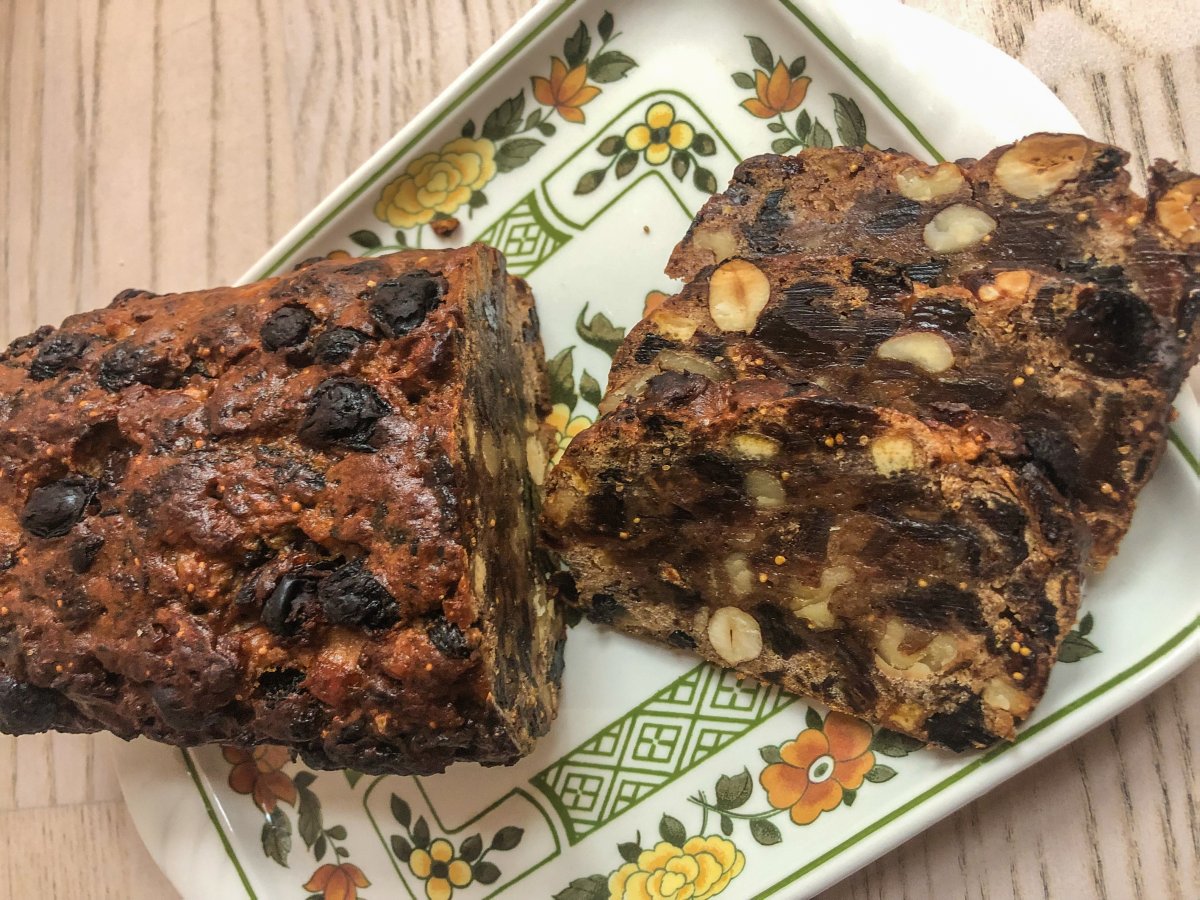 Dünn aufgeschnitten schmeckt das Früchtebrot am besten